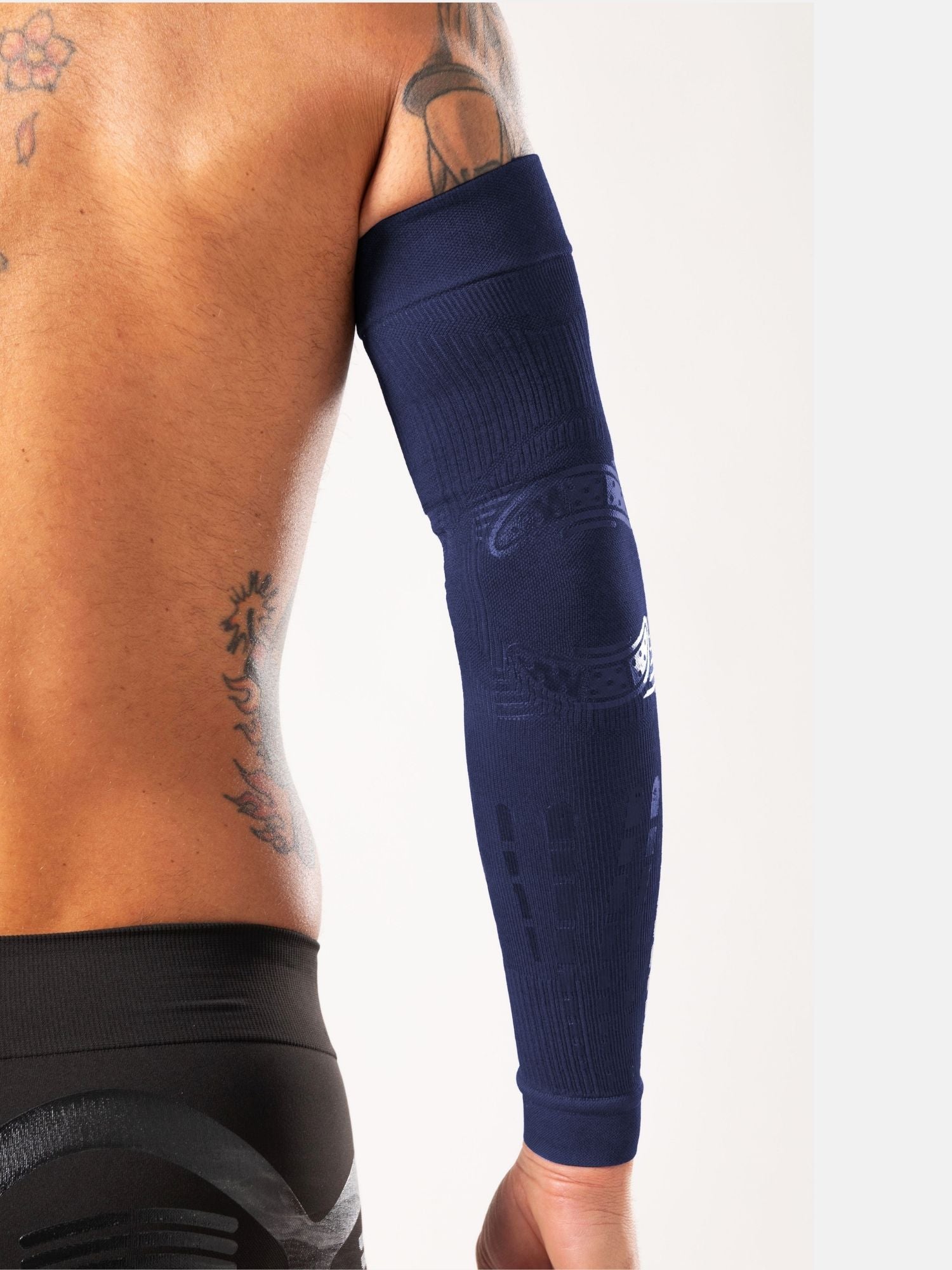 FLOKY SLEEVE NAVY BLÅ (PAKKE MED 1 STK)